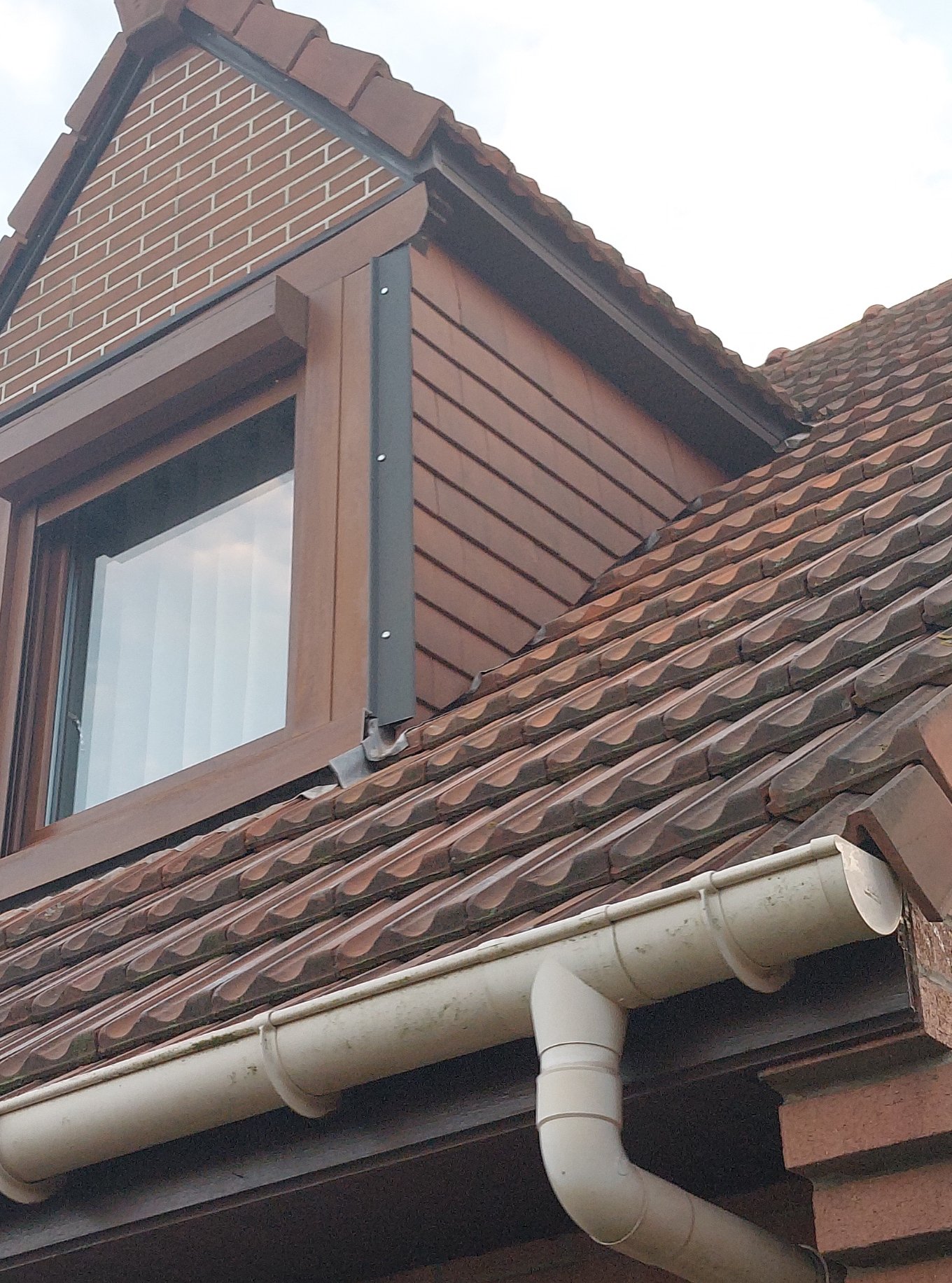Rénovation chien-assis Gravelines – tuiles plates 301 Toscane